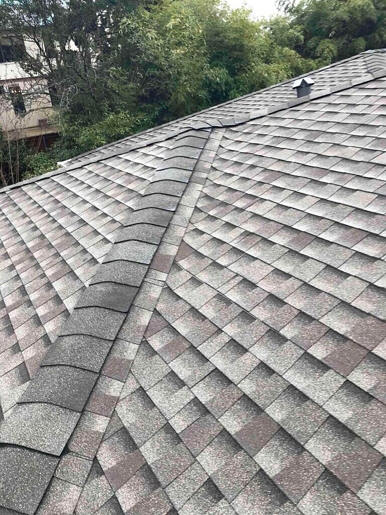 Dallas roof project — architectural shingle field