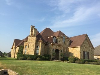 Roofing Giant roofing project in Dallas-Fort Worth (archive photo)